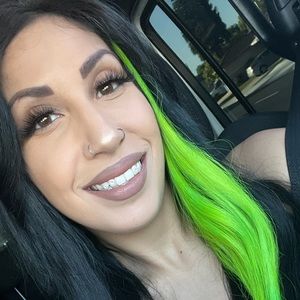 Meet your Posher, Alana